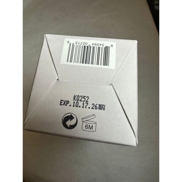 Knours. 2-in-1 Oil-to-Foam Non-Stripping Facial Cleanser 145ml/4.9oz - Picture 6 of 7